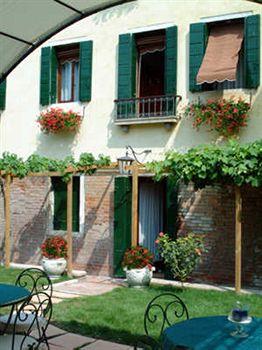 Casa Rezzonico Bed & Breakfast เวนิส ภายนอก รูปภาพ