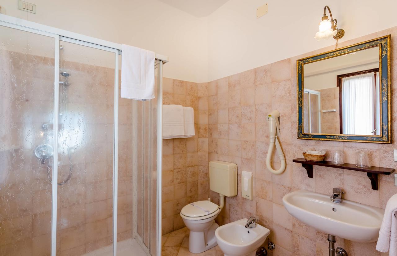 Casa Rezzonico Bed & Breakfast เวนิส ภายนอก รูปภาพ